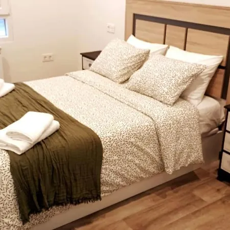 Apartament Adoracte 4 *