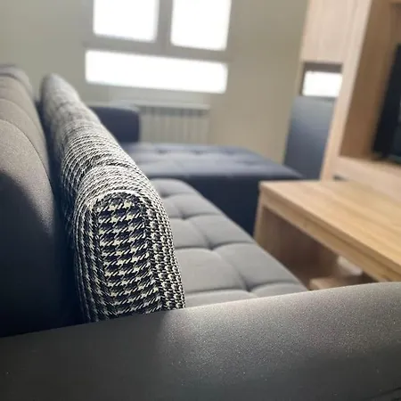 Apartamento Adoracte 4 *