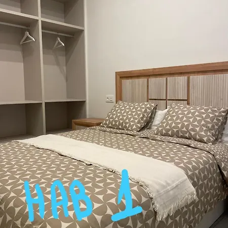 Apartamento Adoracte 4 *